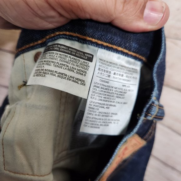 Men's 501 Button Fly Levi's Jeans Dark Wash Size 44 x 30 - Picture 11 of 12